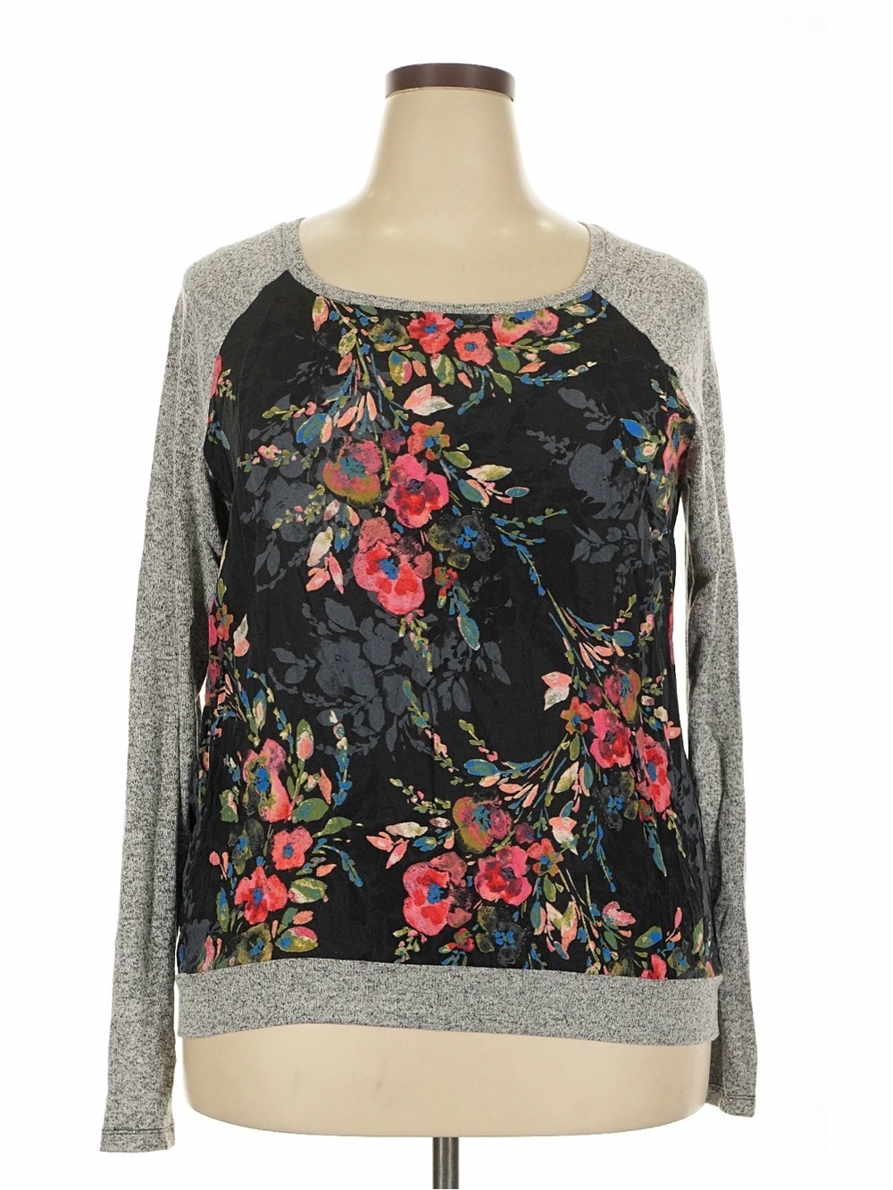Kut From The Kloth Black Top with Heather Gray Trim